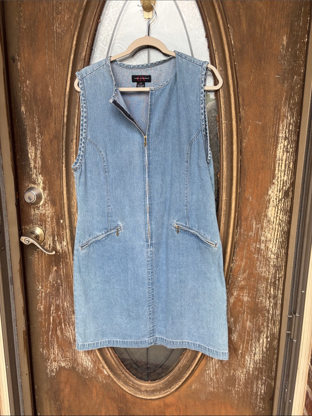 Y2K Gloria Vanderbilt zip up front denim dress! Large